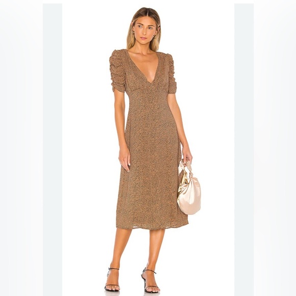 MAJORELLE Dresses & Skirts - MAJORELLE Brown Printed Puff-Sleeve Midi‎ Dress